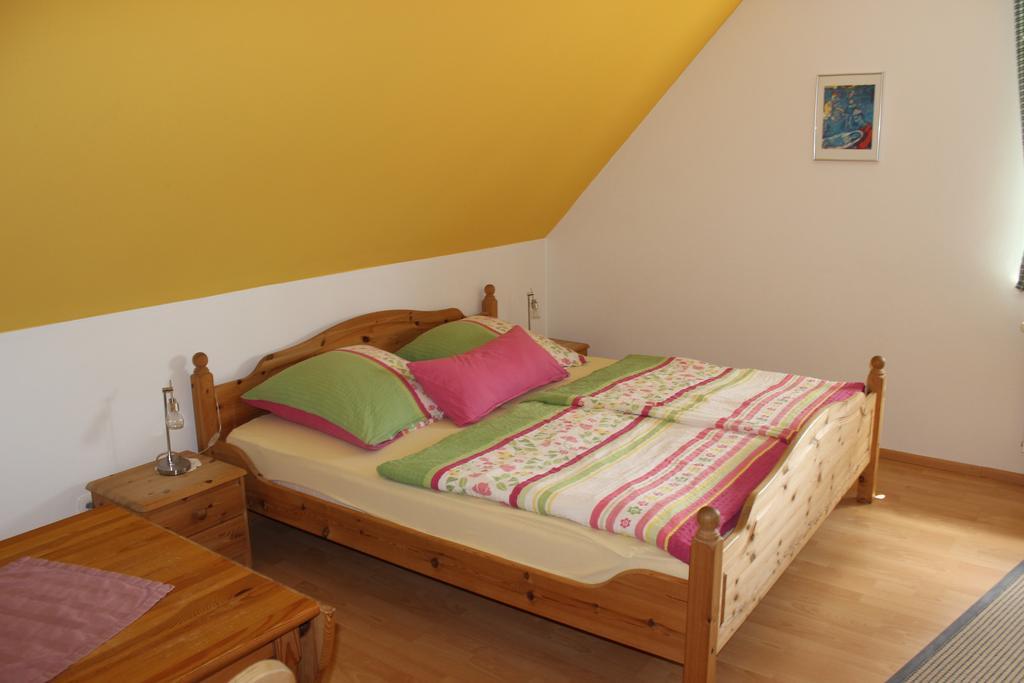Pension-Gaestehaus Kueblboeck Neualbenreuth Szoba fotó
