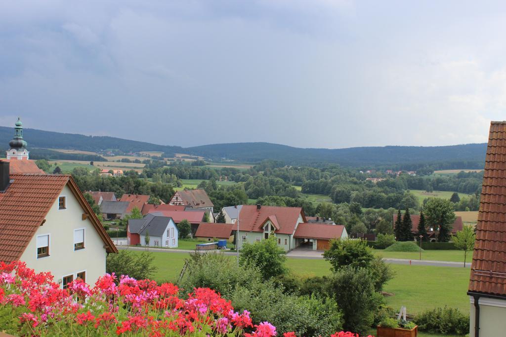 Pension-Gaestehaus Kueblboeck Neualbenreuth Szoba fotó